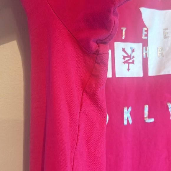 Zoo York Red Short Sleeve Tee - Picture 12 of 15